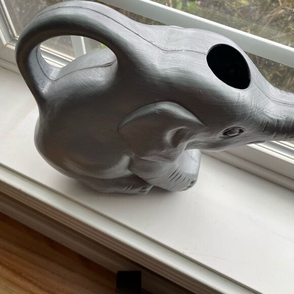 Vintage 1996 Union Gray Elephant Watering Can - Picture 7 of 14